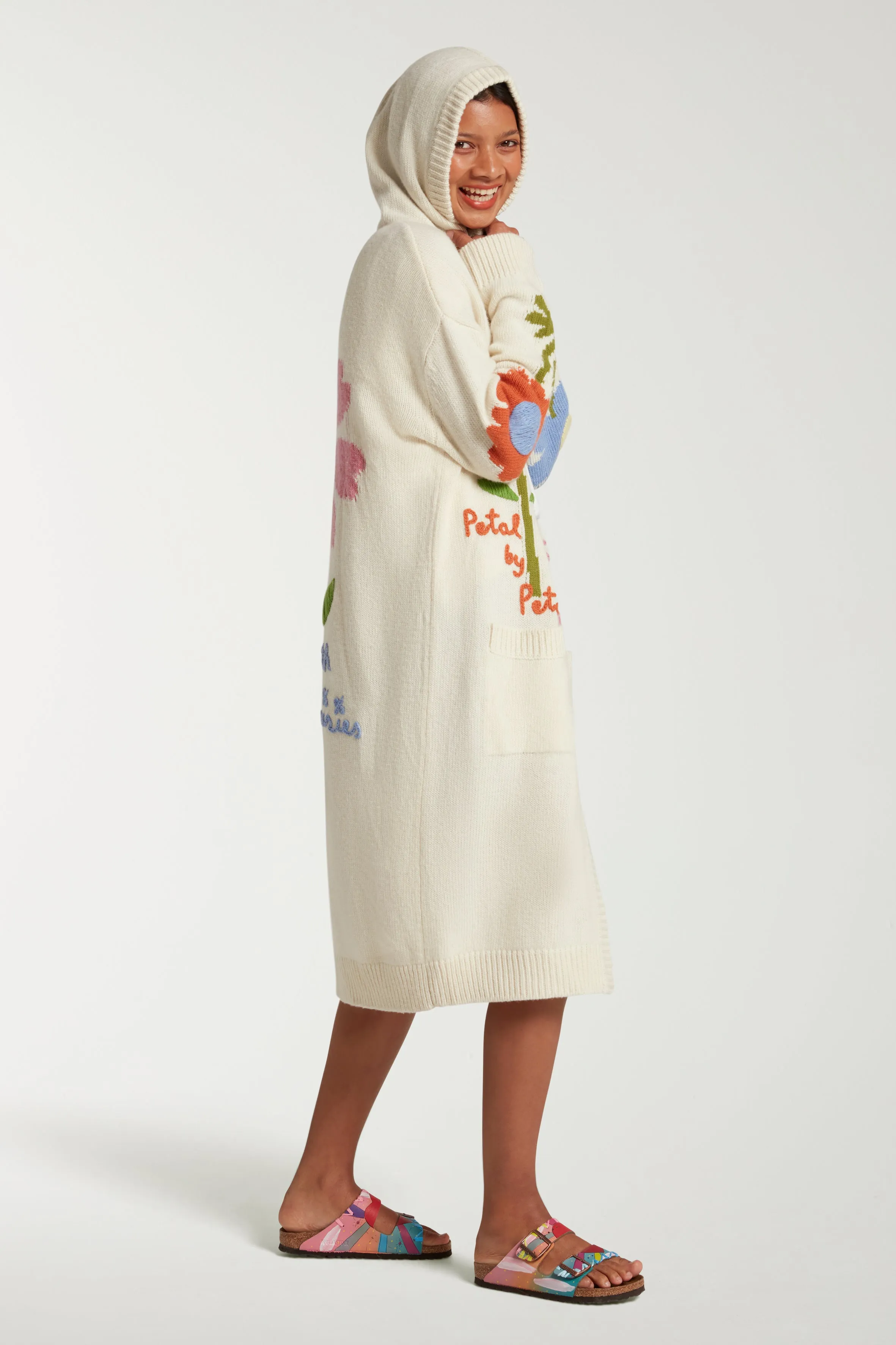 Embroidered Floral Long Cardigan