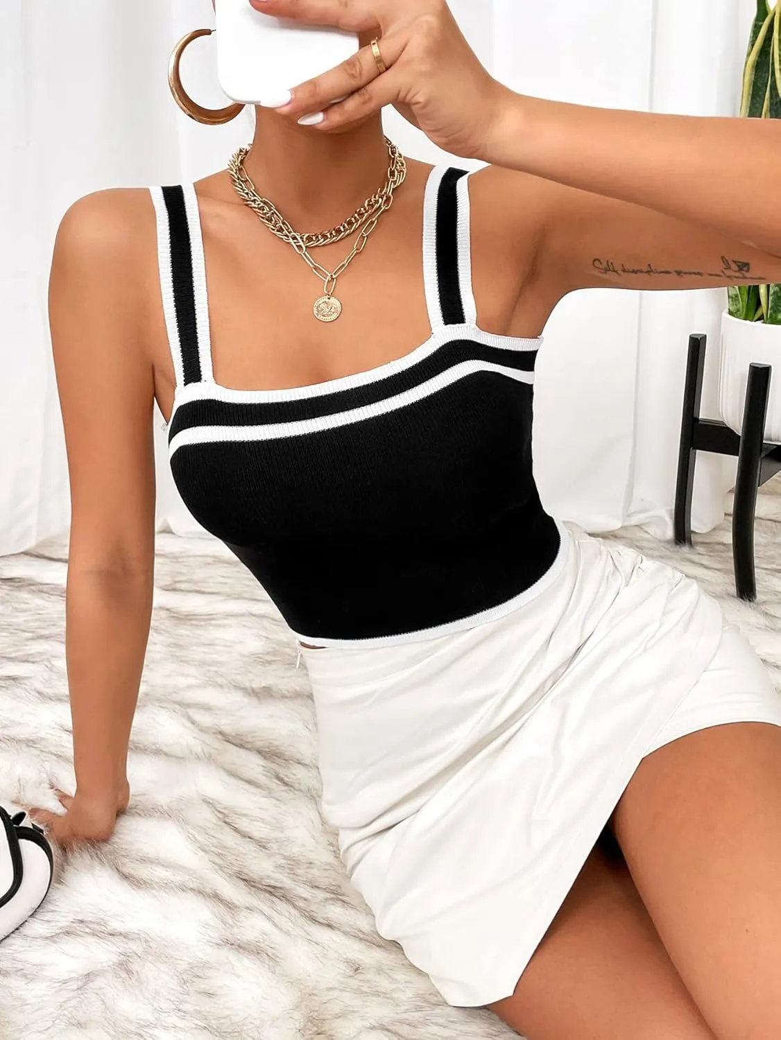 SweatyRocks Women's Sleeveless Ribbed Knit Spaghetti Strap Crop Cami Tank Top Crop Tops