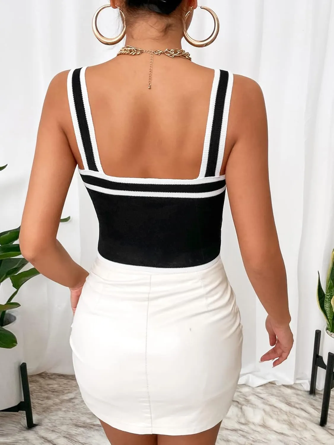 SweatyRocks Women's Sleeveless Ribbed Knit Spaghetti Strap Crop Cami Tank Top Crop Tops