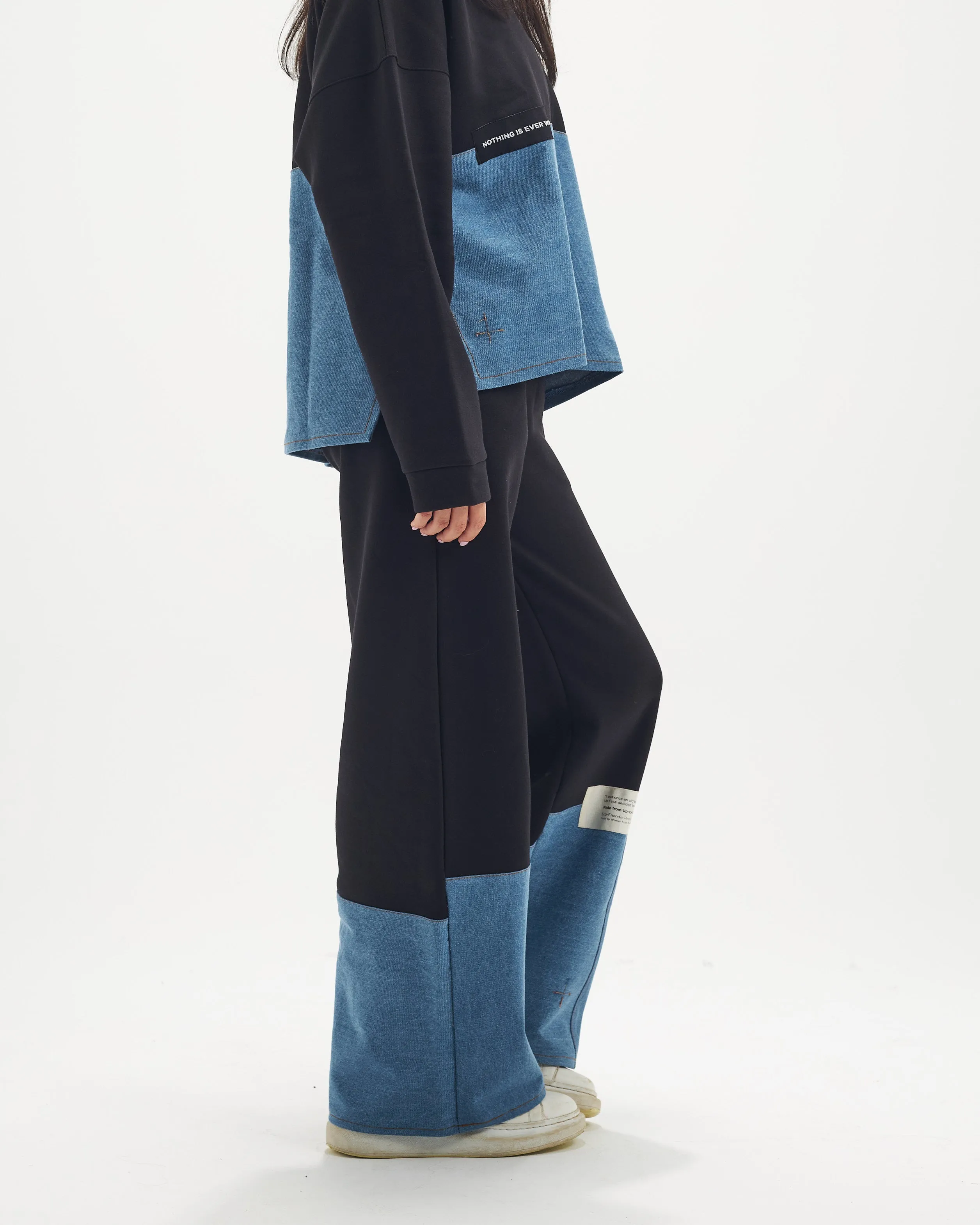 The Jean-ius Pants in Black