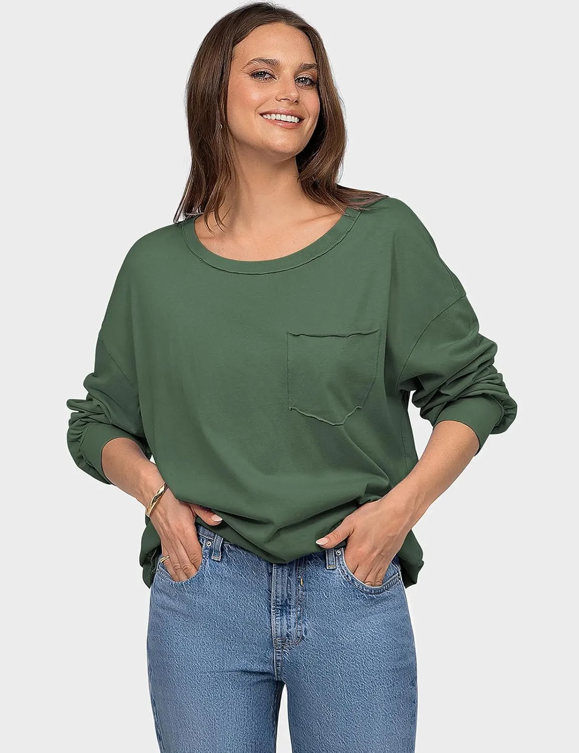 UEU Womens Long Sleeve Tops Crew Neck Casual Oversized Cotton Shirts Blouses Tshirt Tee 2024 Fall Trendy Clothes with Pockets