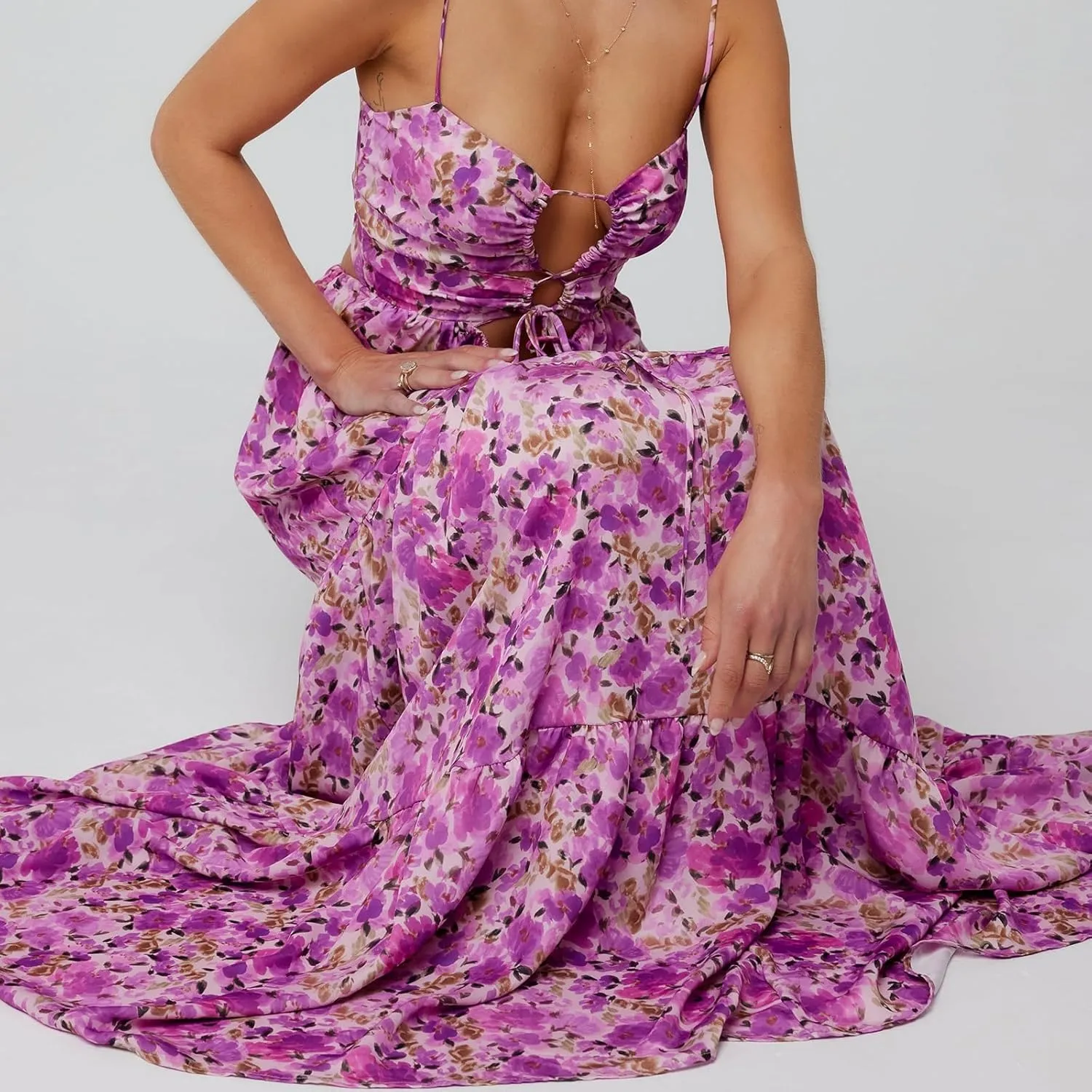 Women Boho Tie Shoulder Maxi Dress Y2k Floral Smocked Tiered Patchwork Long Dress Sleeveless Flowy Beach Sundresses