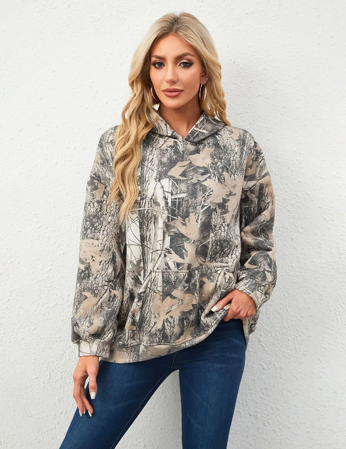 Womens Camo Hoodies Maple Leaf Print Oversized Hooded Pullover Shirt Fleece Long Sleeve Camo Sweatshirt With Pocket