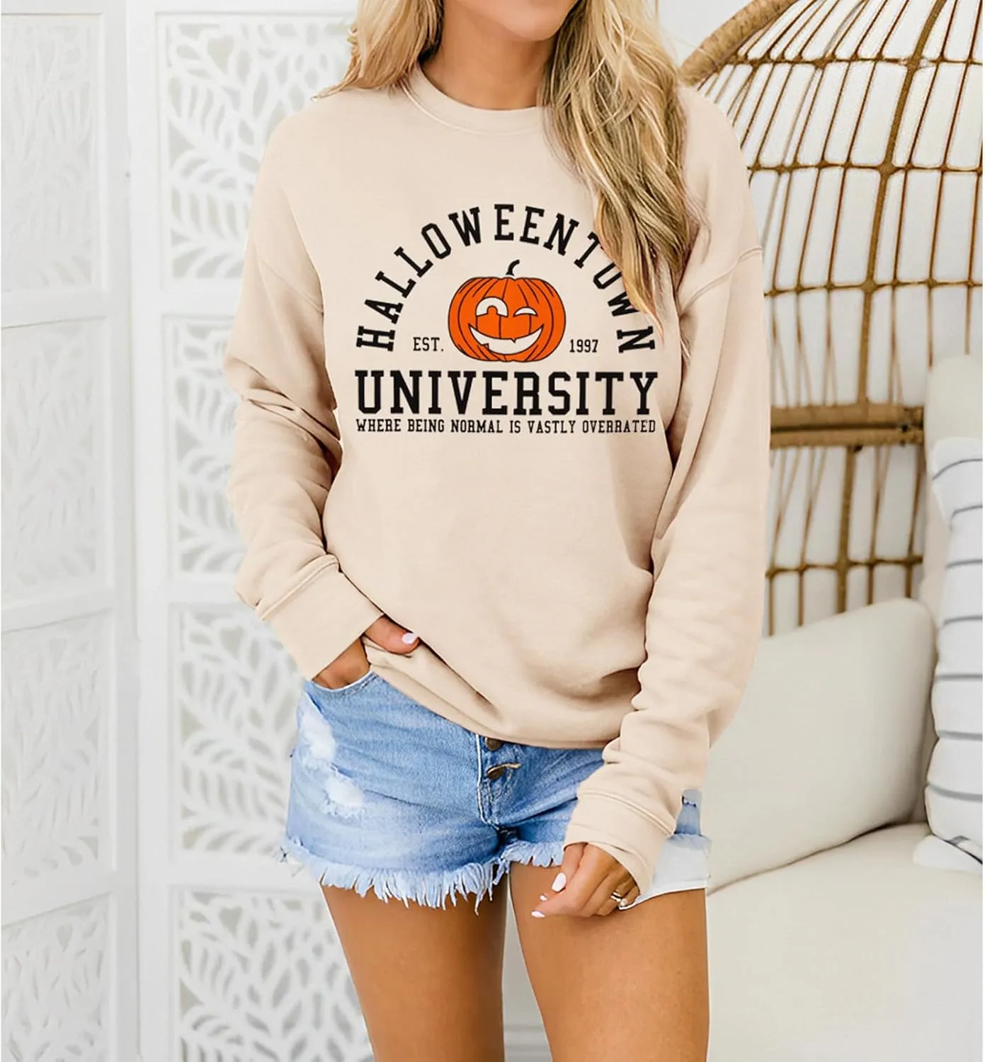 Women's Halloweentown Sweatshirt Halloween Town University Crewneck Top Spooky Season Oversized Pullover Clothes
